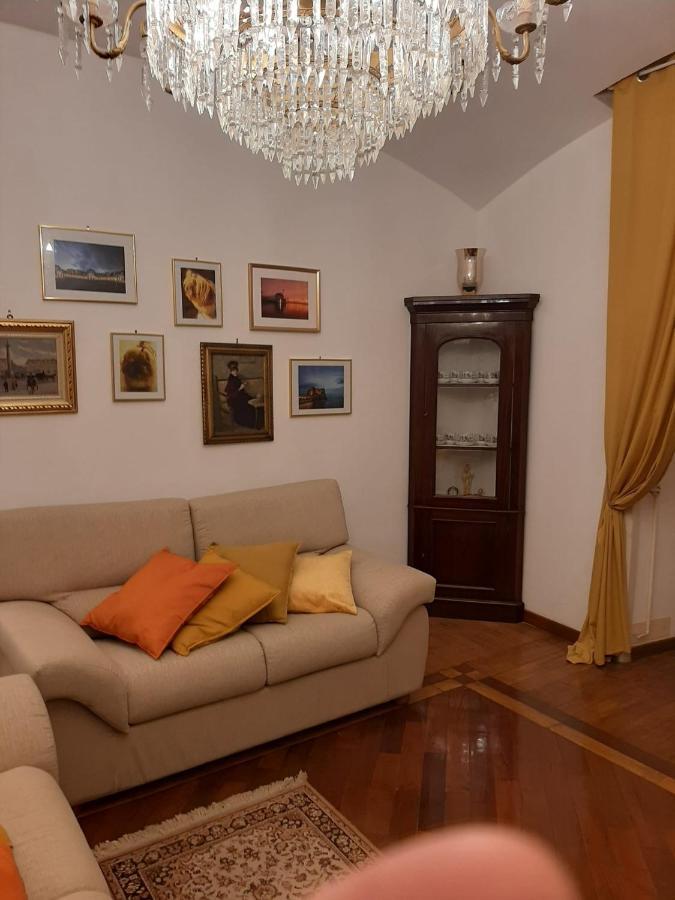 La Casa Di Francesca Nápoles Exterior foto